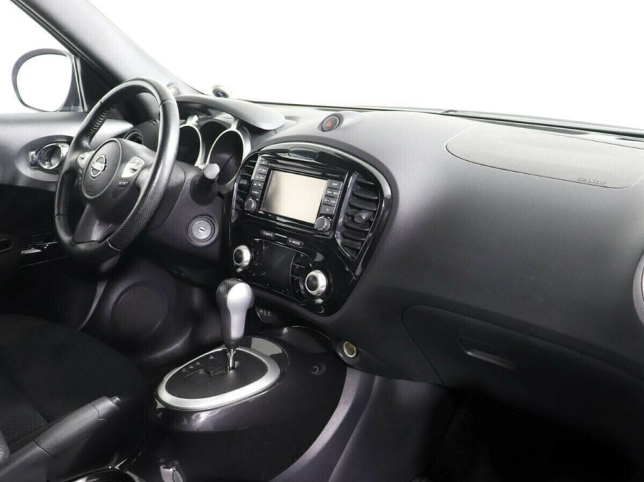 Nissan Juke, 1.6 л, Вариатор, 2013 фото 9