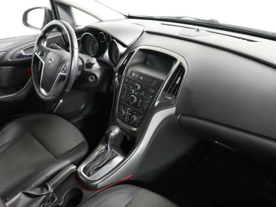 Opel Astra, 1.4 л, АТ, 2012 фото 8