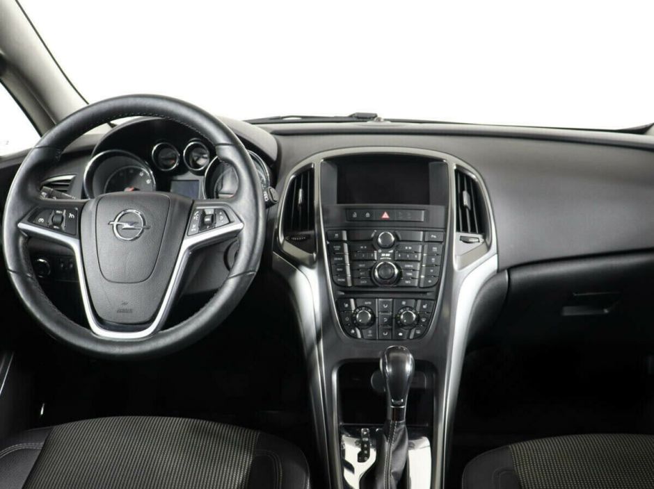 Opel Astra, 1.6 л, АТ, 2010 фото 8
