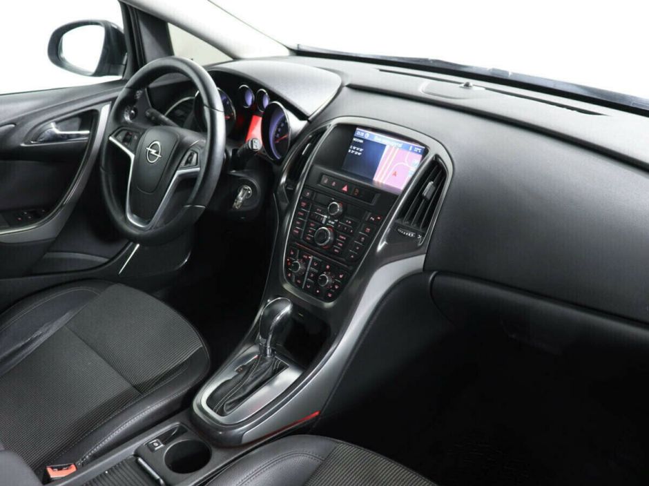 Opel Astra, 1.6 л, АТ, 2010 фото 8