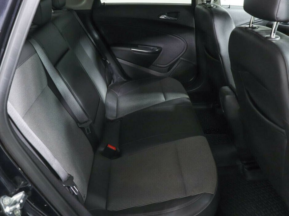 Opel Astra, 1.6 л, АТ, 2010 фото 1