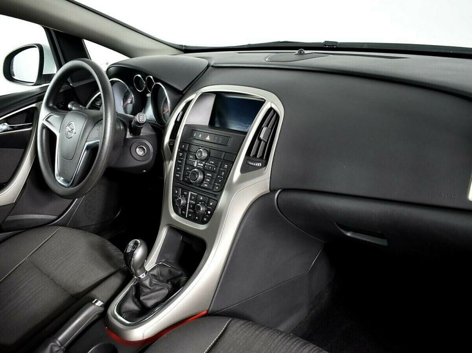 Opel Astra, 1.6 л, МТ, 2012 фото 2