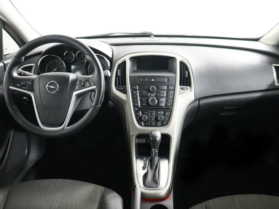Opel Astra, 1.6 л, АТ, 2011 фото 8