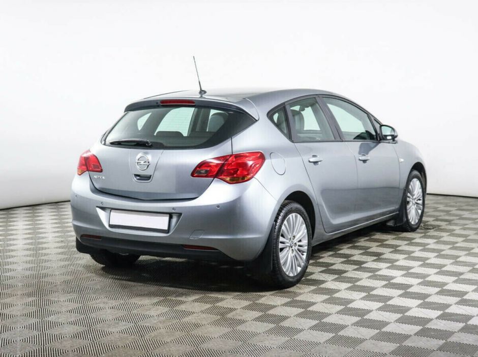 Opel Astra, 1.6 л, МТ, 2011 фото 5