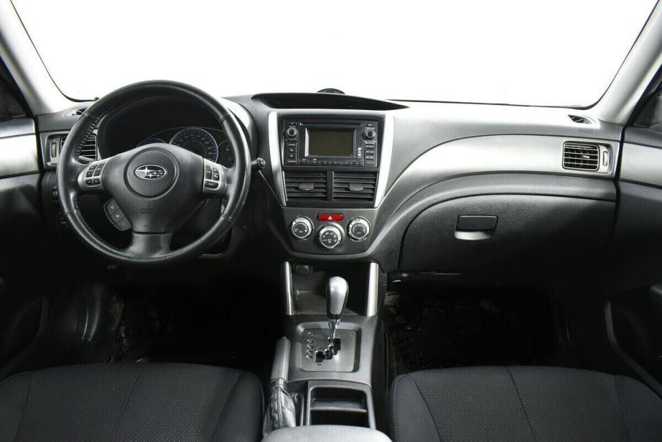 Subaru Forester, 2.0 л, АТ, 2011 фото 8