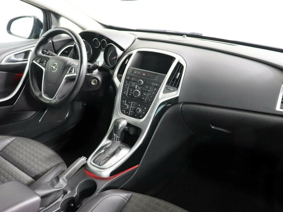 Opel Astra, 1.4 л, АТ, 2014 фото 9