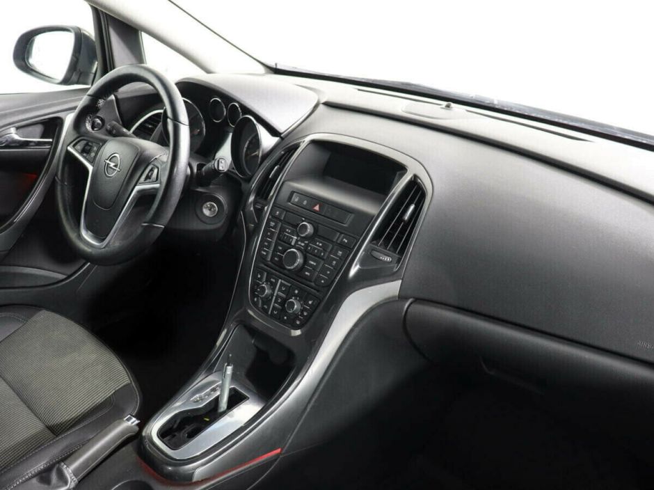 Opel Astra, 1.6 л, АТ, 2012 фото 8