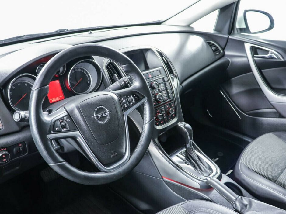 Opel Astra, 1.4 л, АТ, 2012 фото 7