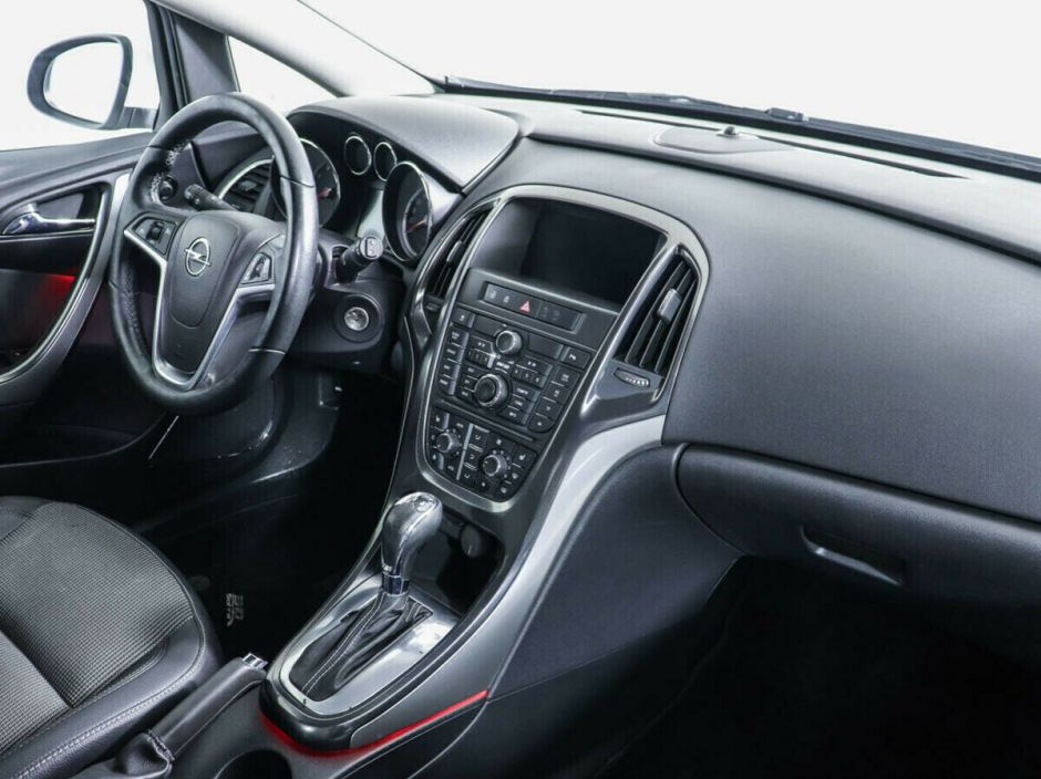 Opel Astra, 1.4 л, АТ, 2012 фото 8