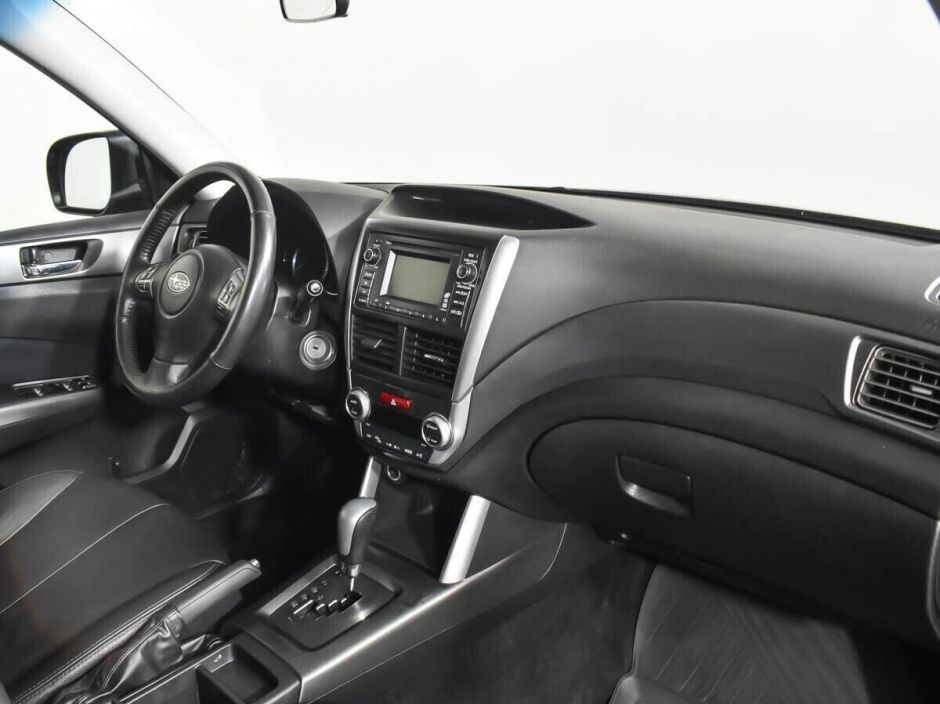Subaru Forester, 2.5 л, АТ, 2011 фото 2