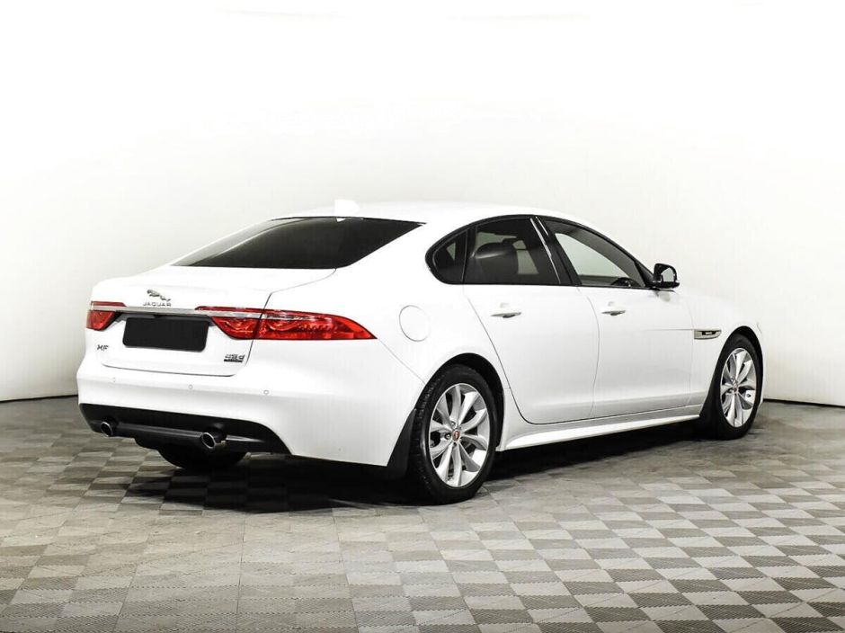 Jaguar XF, 2.0 л, АТ, 2017 фото 4