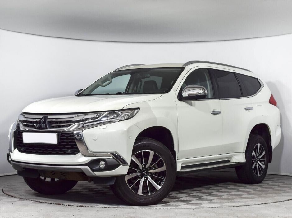 Mitsubishi Pajero Sport, 3.0 л, АТ, 2017 фото 3