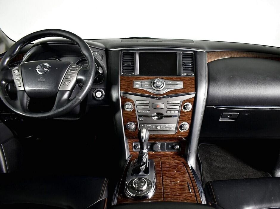 Nissan Patrol, 5.6 л, АТ, 2012 фото 8
