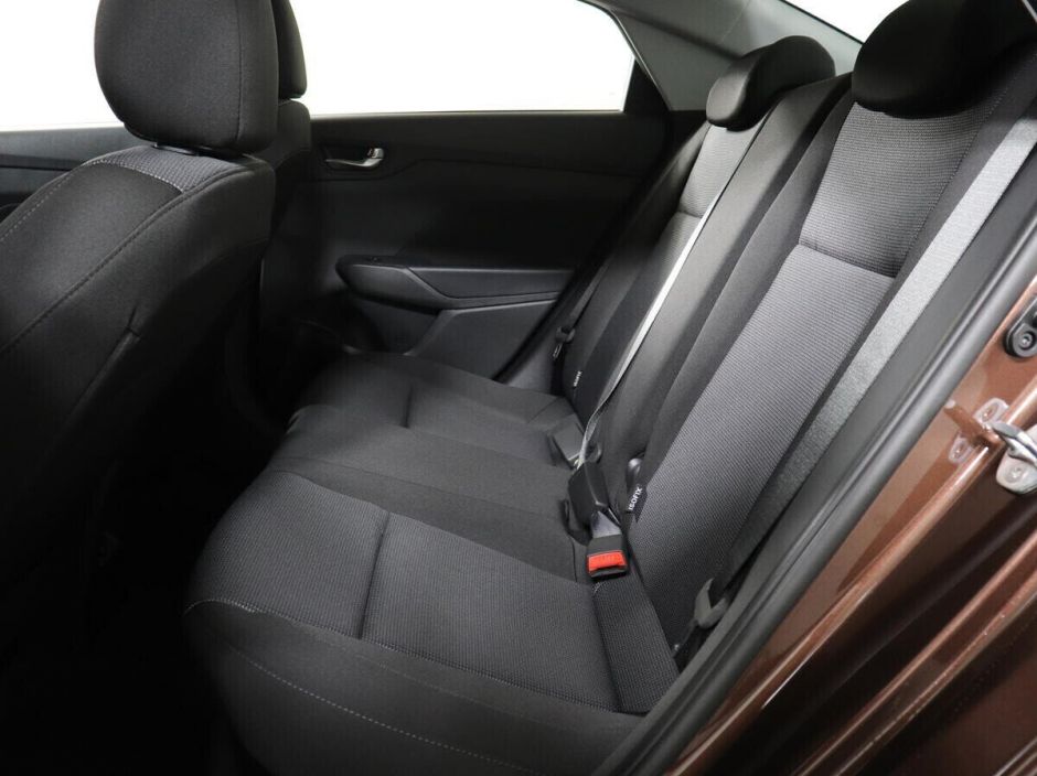 Hyundai Solaris, 1.6 л, АТ, 2022 фото 8