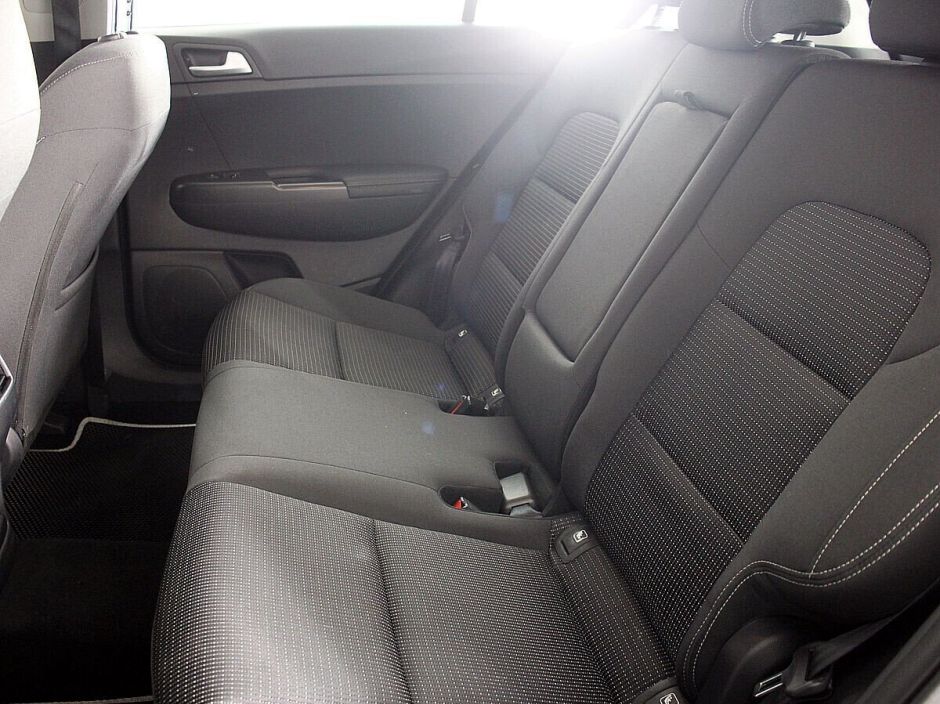 Kia Sportage, 2.0 л, АТ, 2016 фото 1