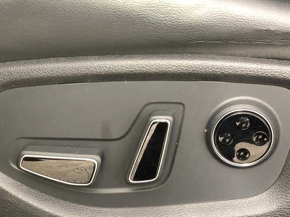 Hyundai Genesis, 3.0 л, АТ, 2016 фото 1