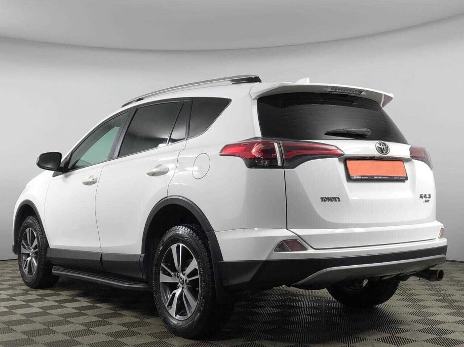 Toyota RAV4, 2.0 л, Вариатор, 2016 фото 6