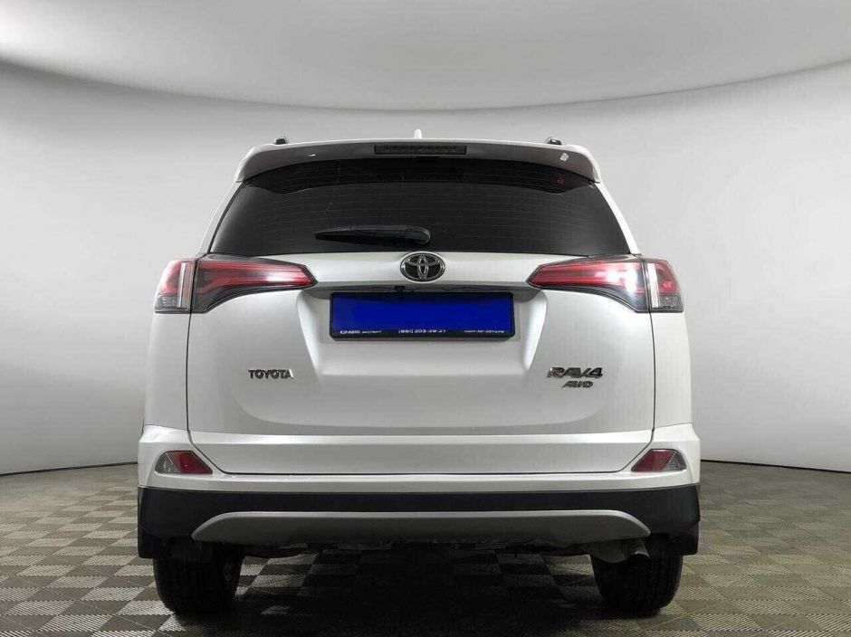 Toyota RAV4, 2.0 л, Вариатор, 2019 фото 8