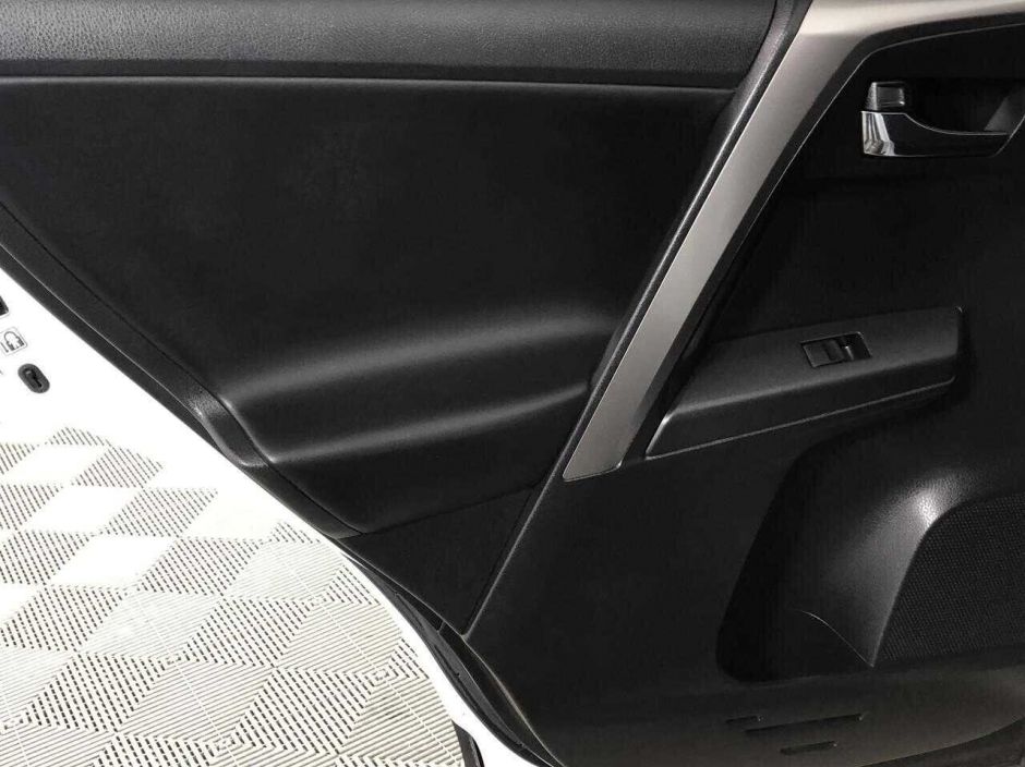 Toyota RAV4, 2.0 л, Вариатор, 2019 фото 2