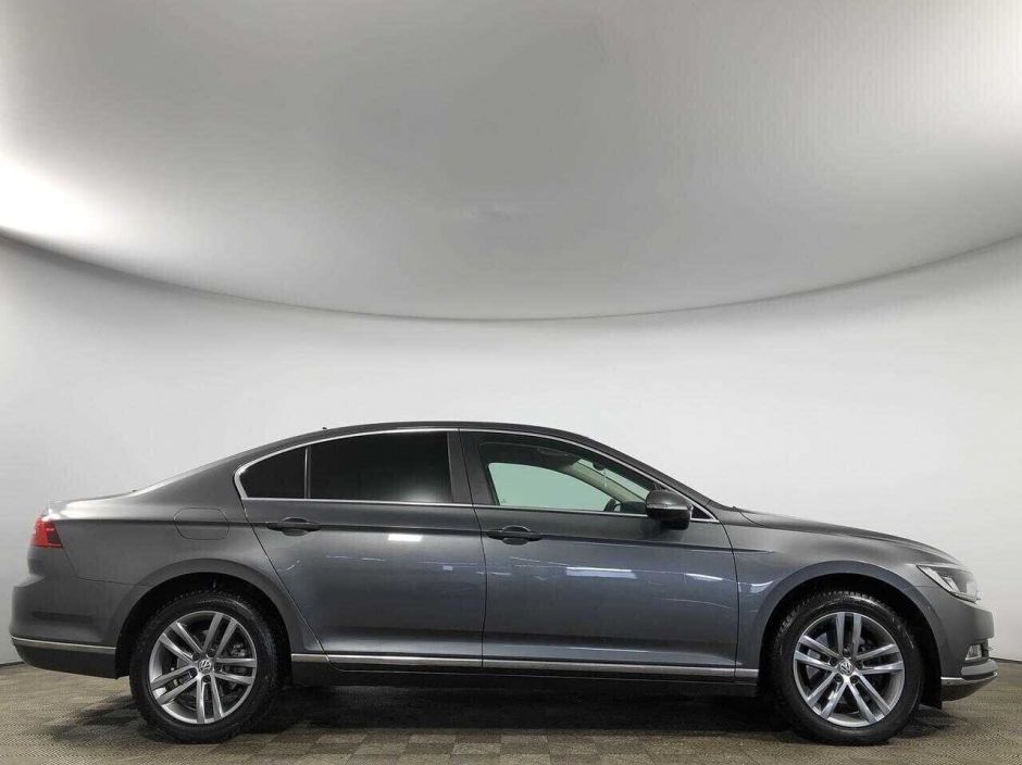 Volkswagen Passat, 1.4 л, Робот, 2017 фото 9
