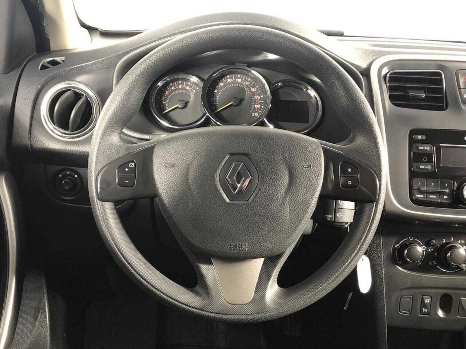 Renault Sandero, 1.6 л, АТ, 2018 фото 10