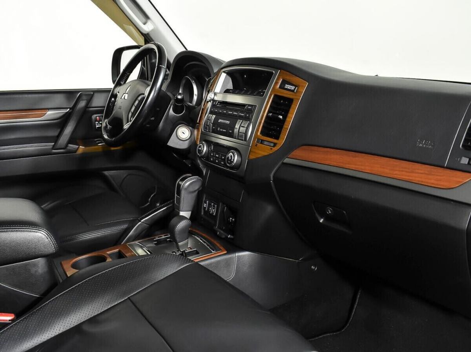 Mitsubishi Pajero, 3.8 л, АТ, 2008 фото 2