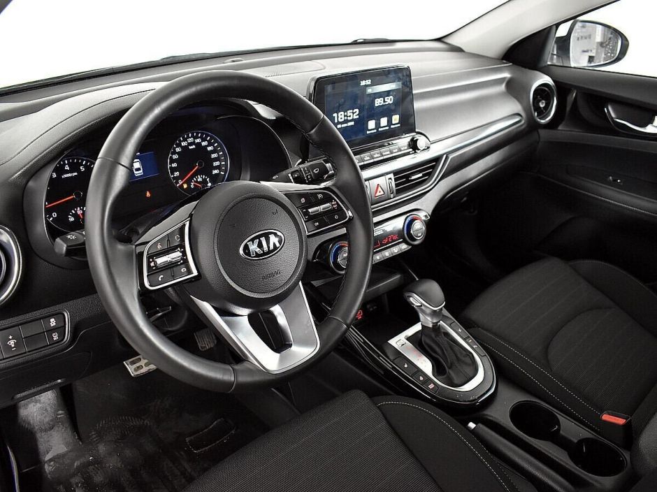 Kia Cerato, 2.0 л, АТ, 2020 фото 6