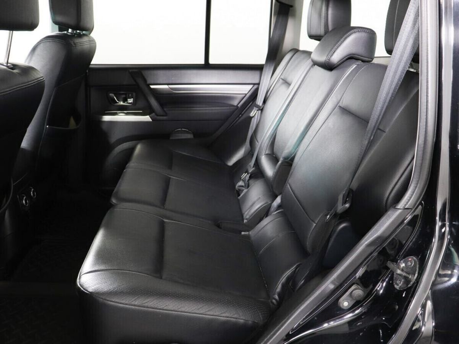 Mitsubishi Pajero, 3.2 л, АТ, 2011 фото 1