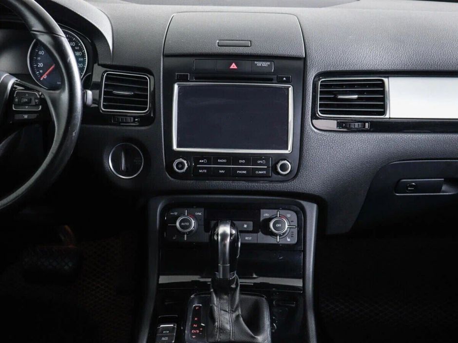 Volkswagen Touareg, 3.0 л, АТ, 2014 фото 7