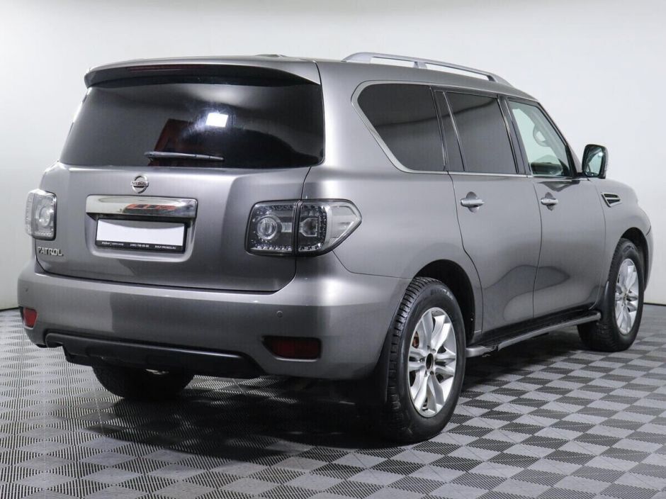 Nissan Patrol, 5.6 л, АТ, 2010 фото 4