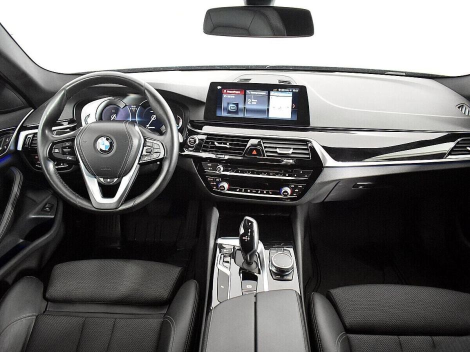 BMW 5 серии, 2.0 л, АТ, 2017 фото 8