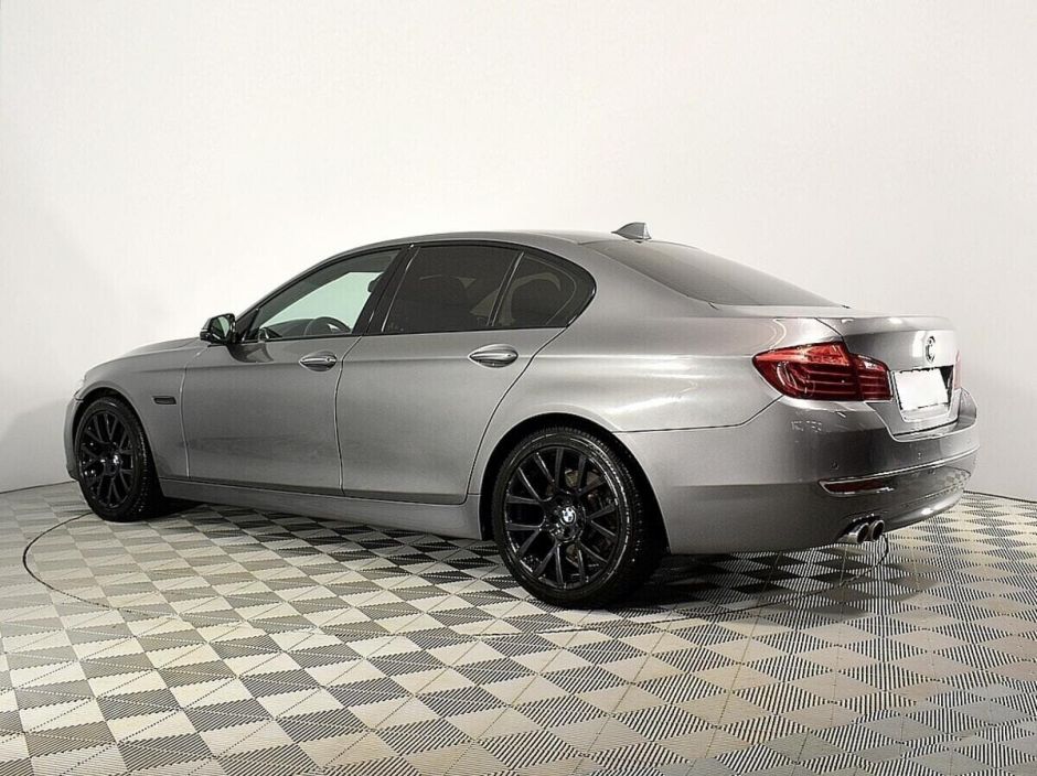 BMW 5 серии, 3.0 л, АТ, 2017 фото 6