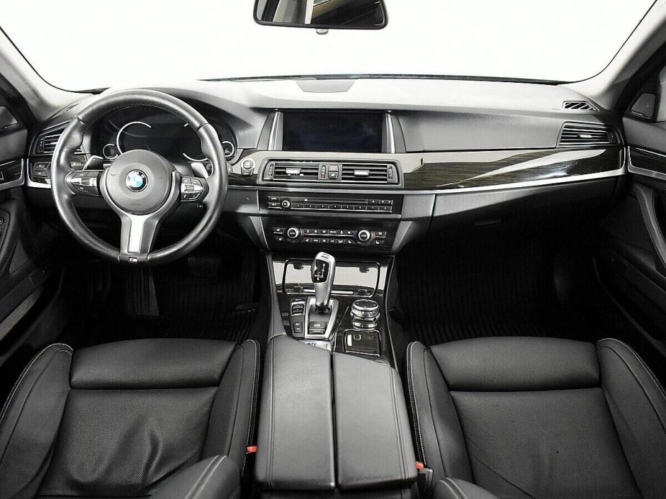 BMW 5 серии, 3.0 л, АТ, 2017 фото 8