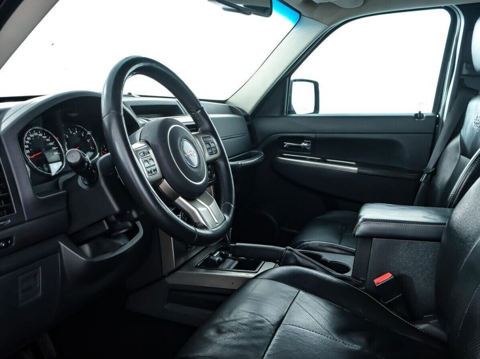 Jeep Cherokee, 3.7 л, АТ, 2012 фото 7