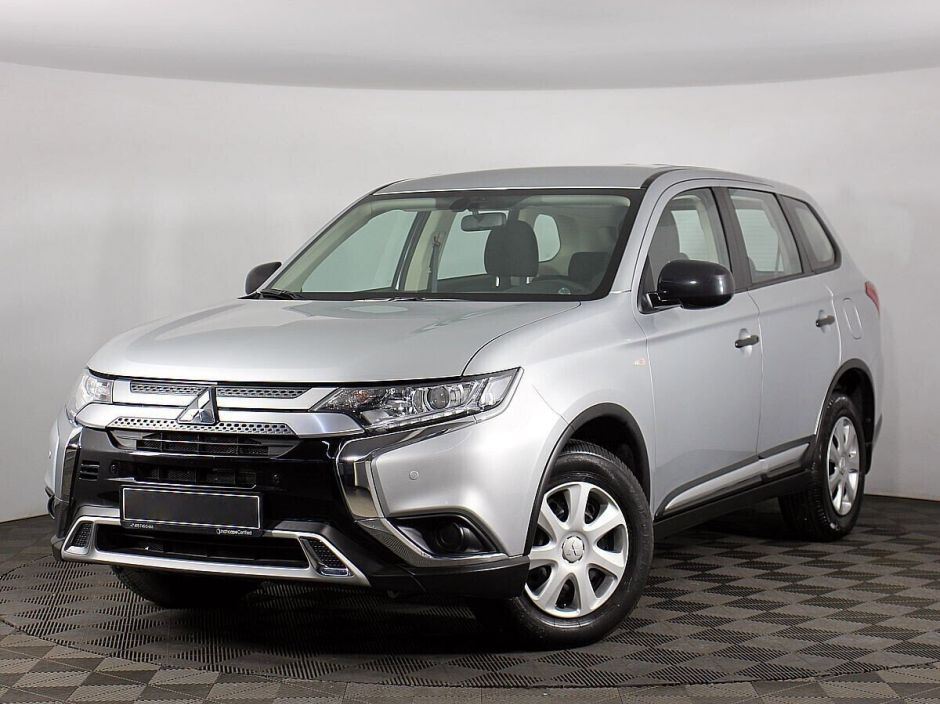 Mitsubishi Outlander, 2.0 л, Вариатор, 2020 фото 3