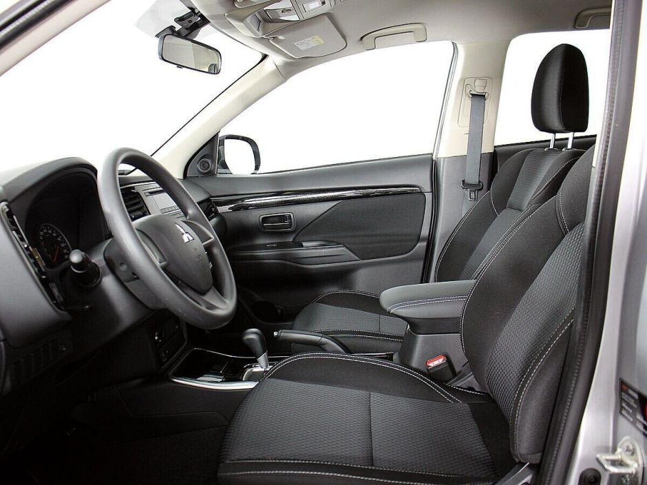 Mitsubishi Outlander, 2.0 л, Вариатор, 2020 фото 7