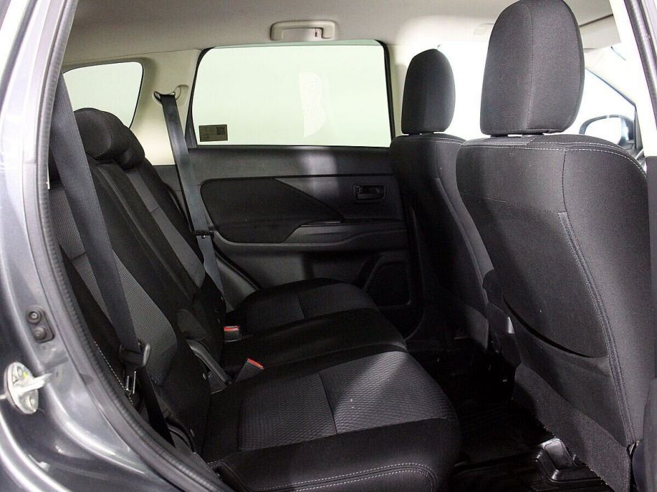 Mitsubishi Outlander, 2.0 л, Вариатор, 2017 фото 1
