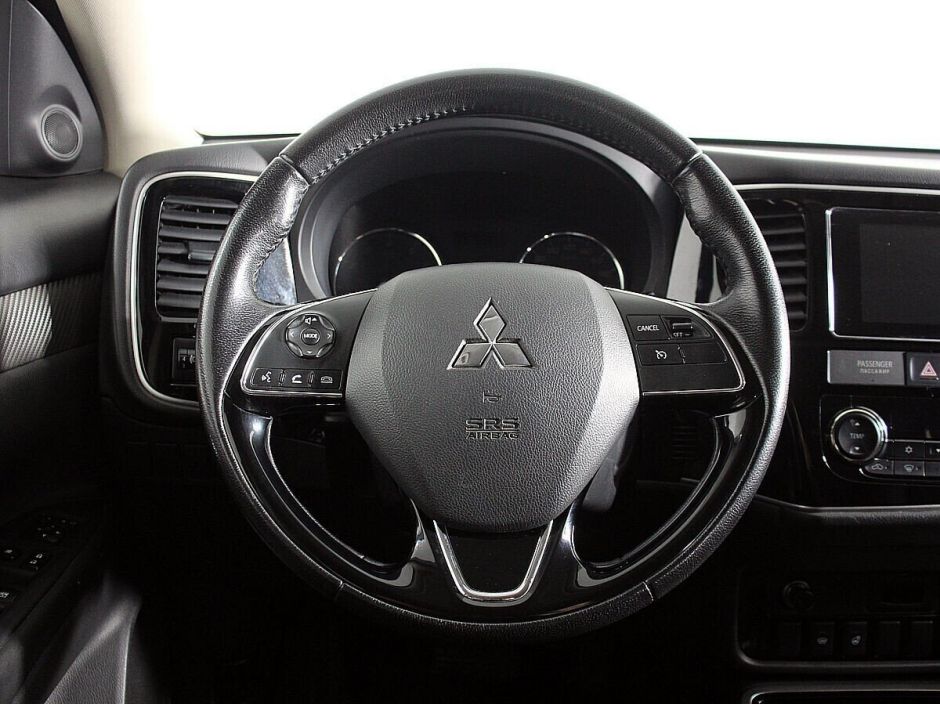 Mitsubishi Outlander, 2.0 л, Вариатор, 2018 фото 10