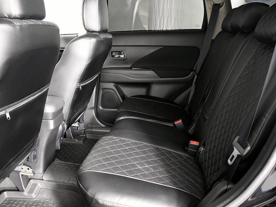 Mitsubishi Outlander, 2.0 л, Вариатор, 2020 фото 2