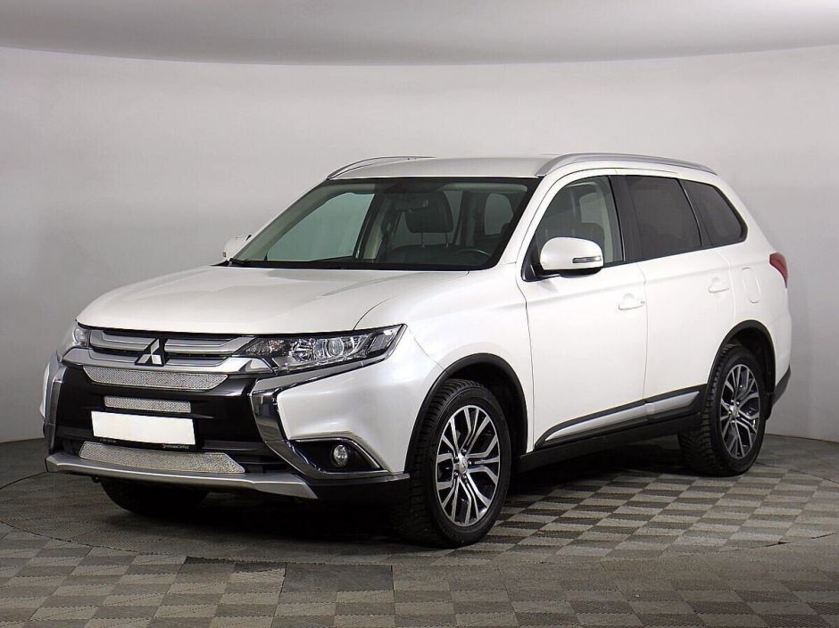 Mitsubishi Outlander, 2.0 л, Вариатор, 2017 фото 3