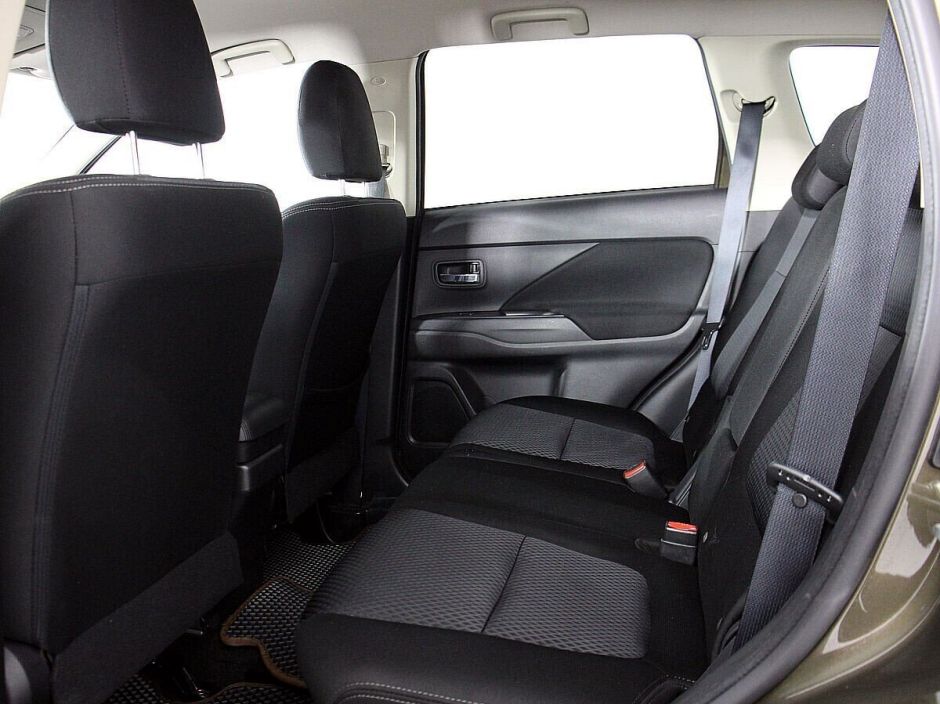 Mitsubishi Outlander, 2.0 л, Вариатор, 2018 фото 1