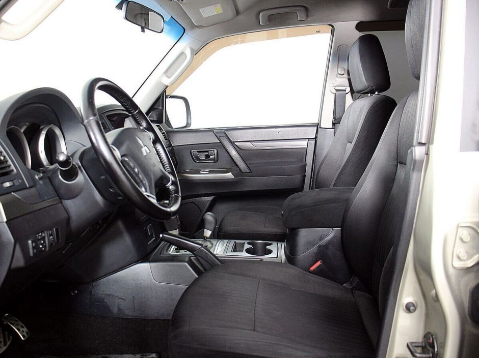 Mitsubishi Pajero, 3.0 л, АТ, 2012 фото 7