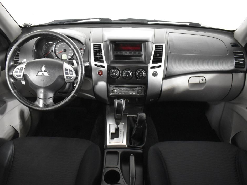 Mitsubishi Pajero Sport, 2.5 л, АТ, 2011 фото 8