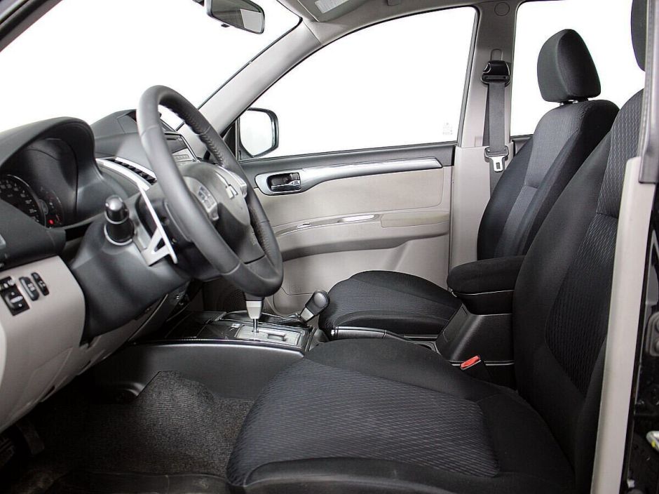 Mitsubishi Pajero Sport, 2.4 л, АТ, 2015 фото 7