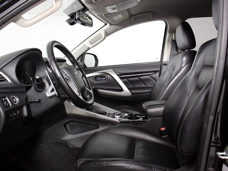 Mitsubishi Pajero Sport, 3.0 л, АТ, 2016 фото 7