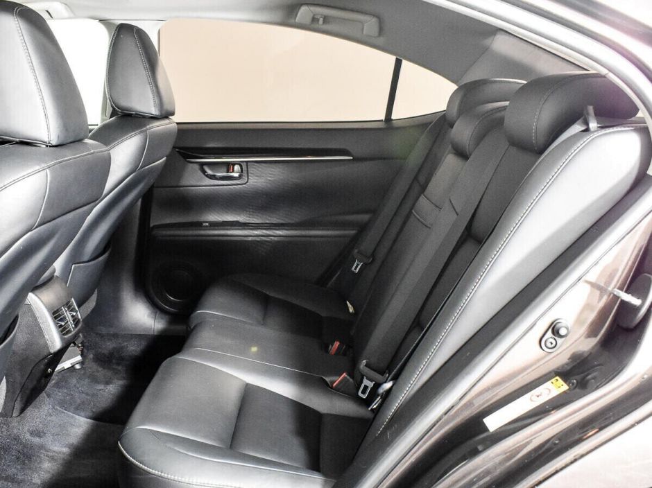 Lexus ES, 2.5 л, АТ, 2013 фото 1