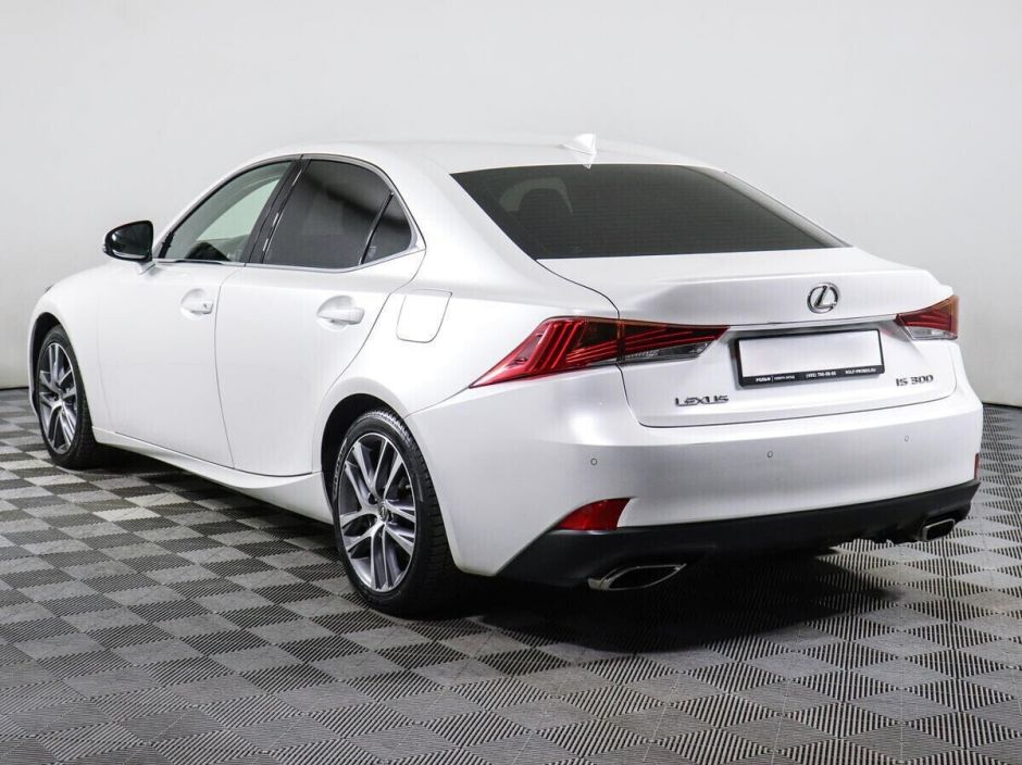 Lexus IS, 2.0 л, АТ, 2017 фото 6