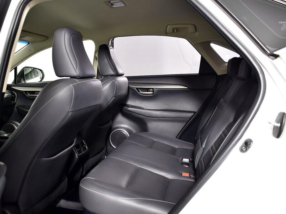 Lexus NX, 2.0 л, Вариатор, 2014 фото 1