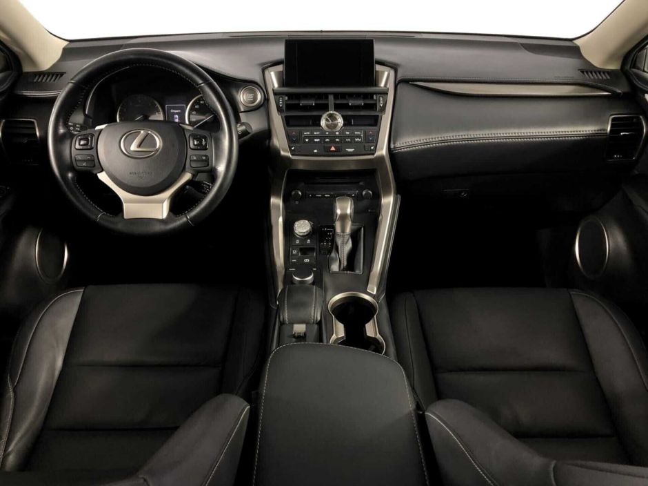 Lexus NX, 2.0 л, Вариатор, 2015 фото 10