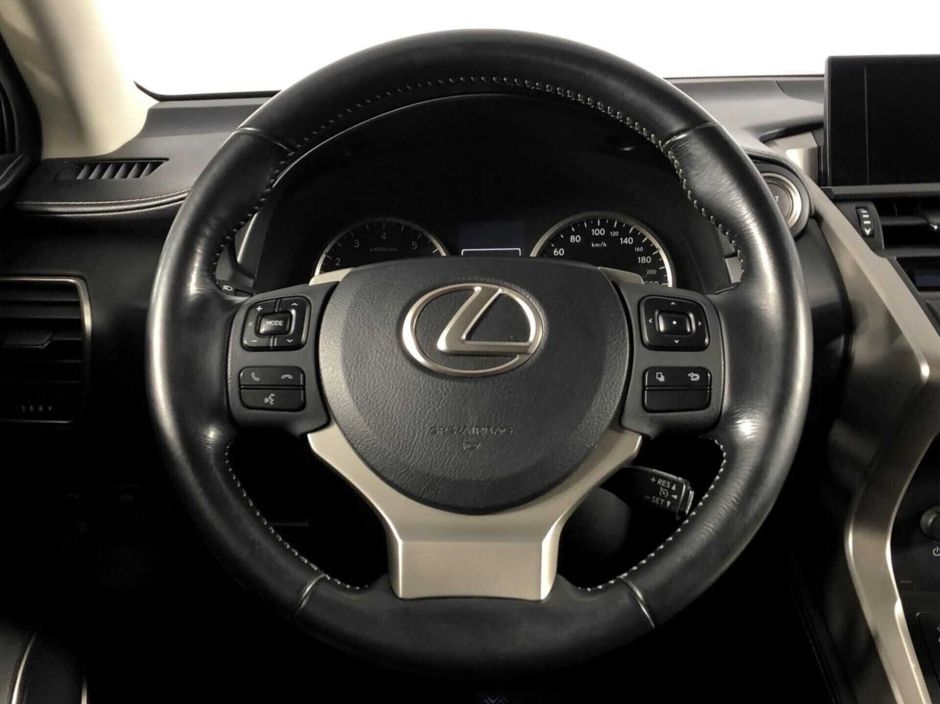 Lexus NX, 2.0 л, Вариатор, 2015 фото 2